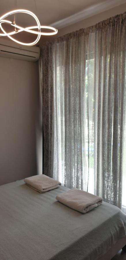 Angela Apartments Pool Gardens And Sea Views Agios Stefanos Avliotes  Exterior foto