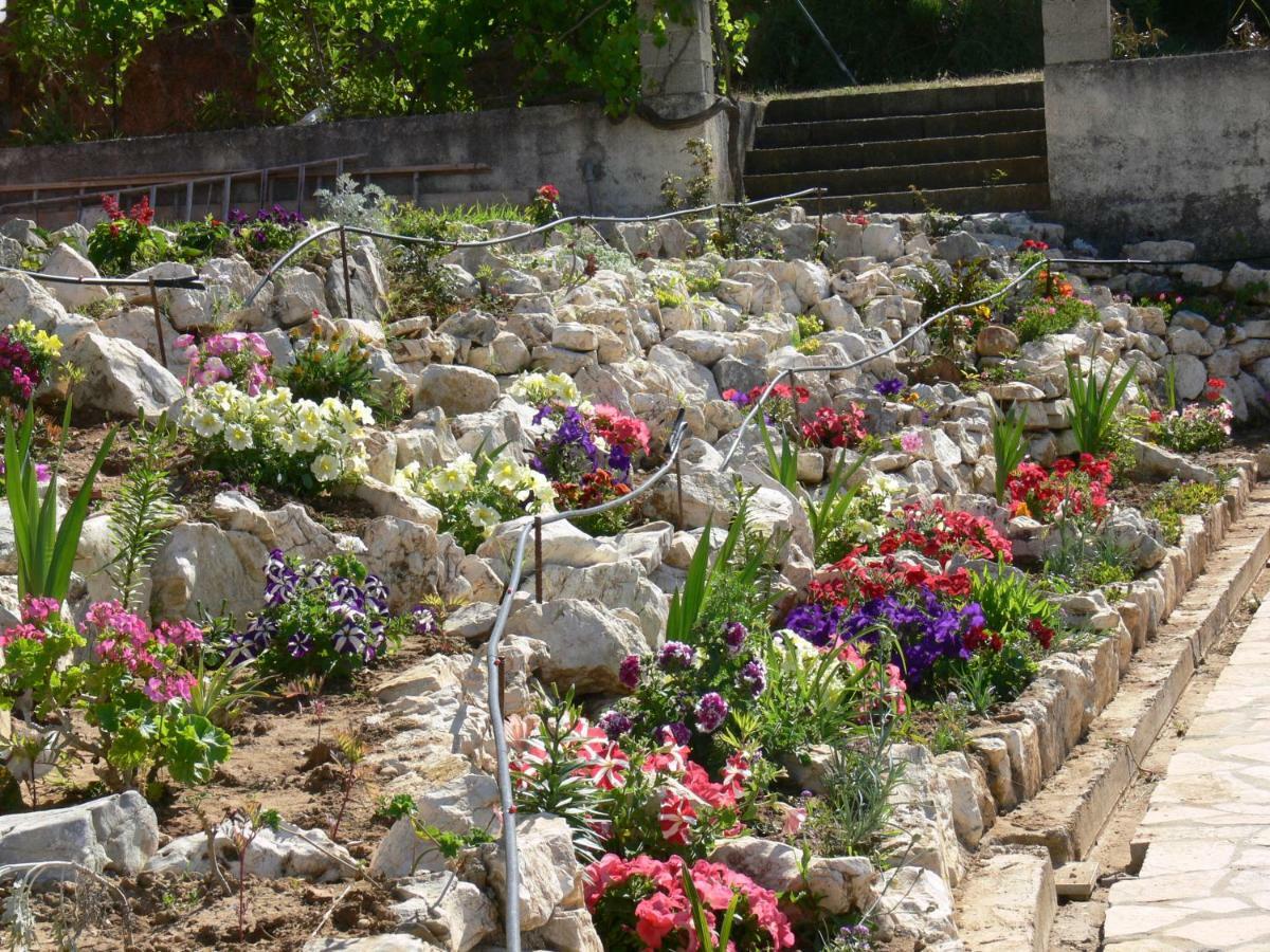 Angela Apartments Pool Gardens And Sea Views Agios Stefanos Avliotes  Exterior foto